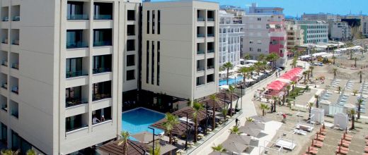 Royal G Hotel