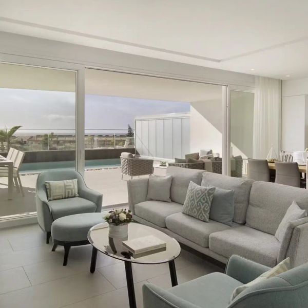 Royal Hideaway Corales Suites — La Caleta, Hiszpania