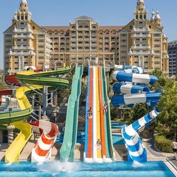 Royal Holiday Palace