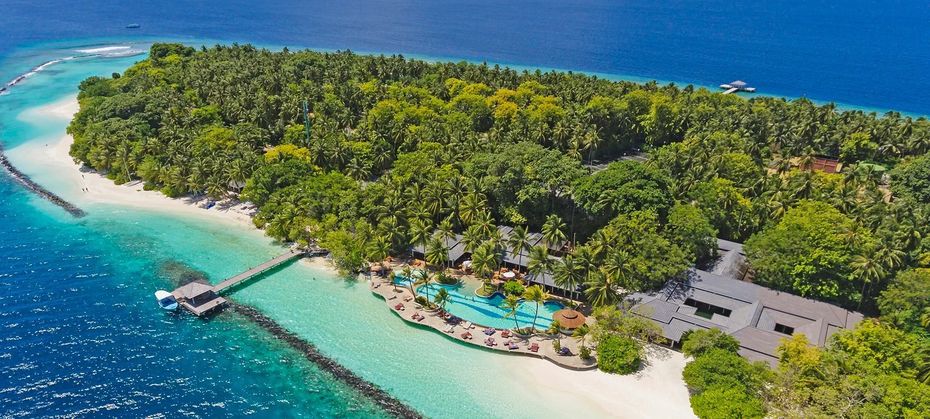 Royal Island Resort