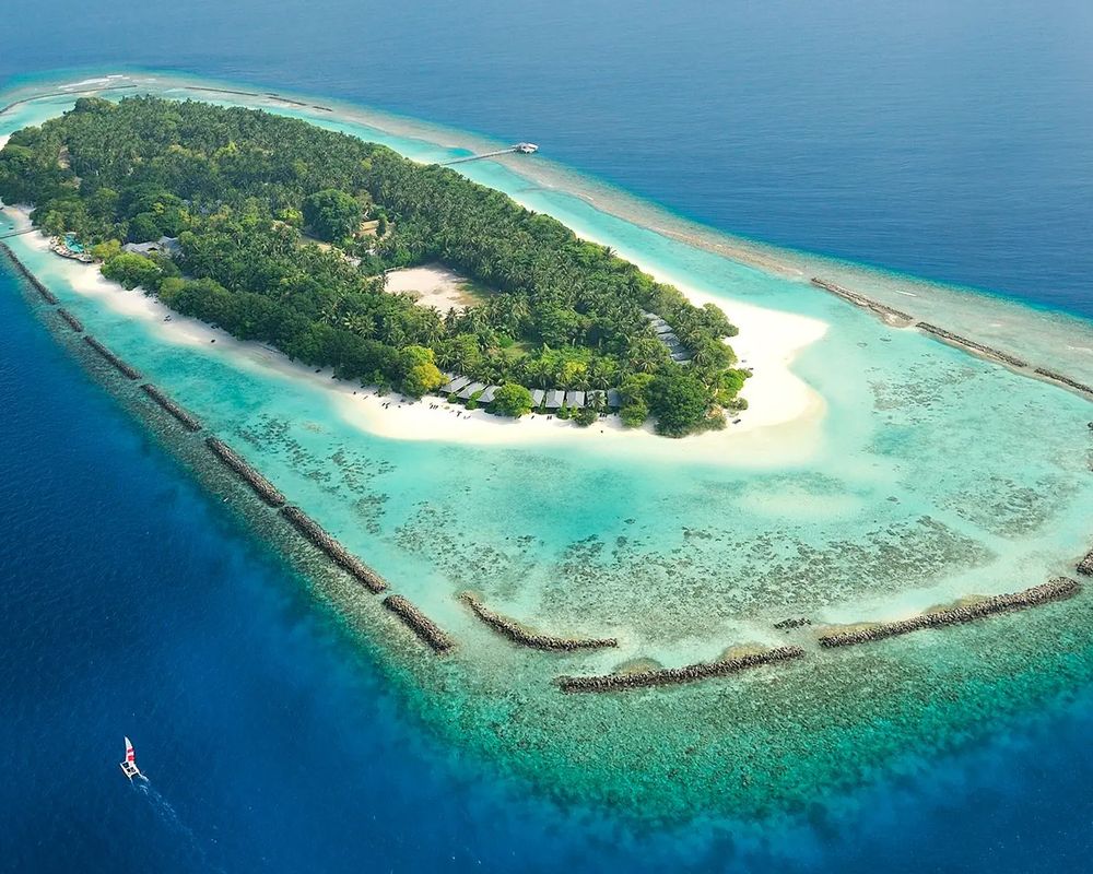 Royal Island Resort