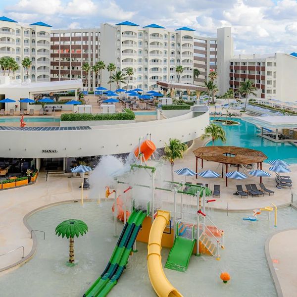 Royal Uno Resort & Spa