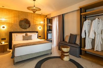 Santo Mangata Boutique by CHC