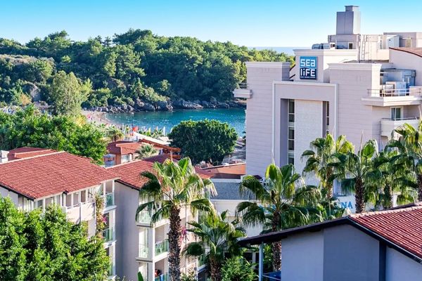 Sealife Buket Resort & Beach