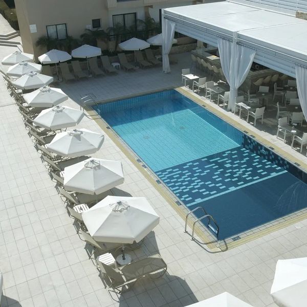 Senator — Ayia Napa, Cypr