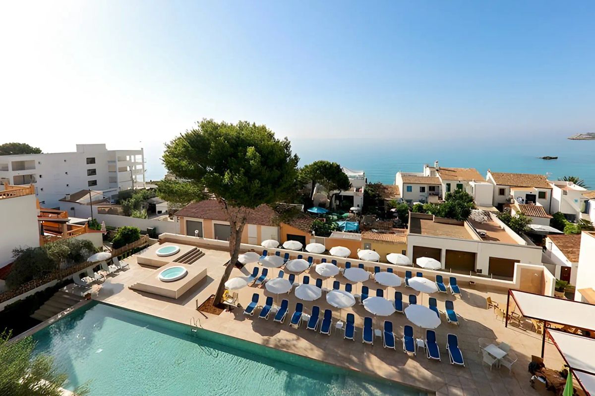 Majorka (7 dni) w Serrano Clumba (Cala Ratjada) z Poznania (BB)