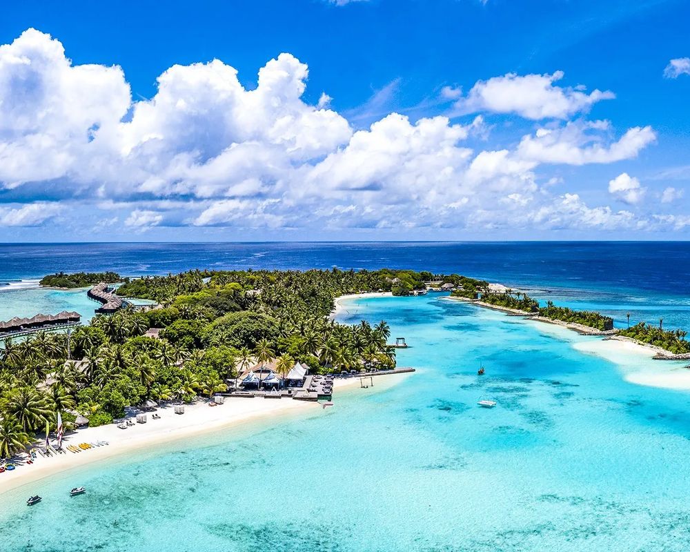 Sheraton Maldives Full Moon Resort & Spa