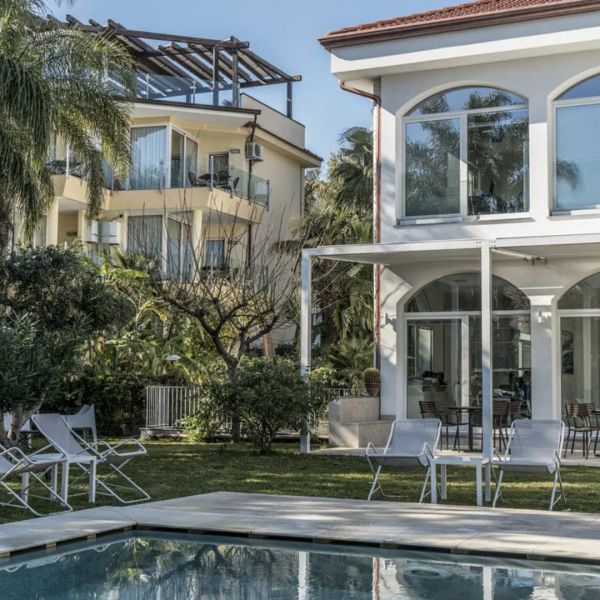 Sicilia's Residence Art & SPA — Aci Catena, Włochy