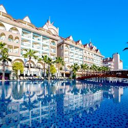 Side Crown Palace Side