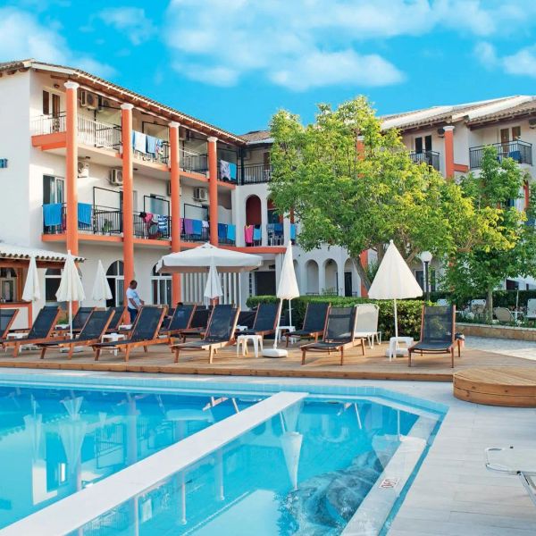 Silver Beach (Roda) — Roda, Grecja
