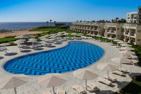Sirena Beach Resort Spa
