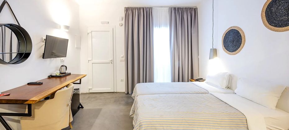 Smy Mediterranean White (ex  Mediterranean Royal)