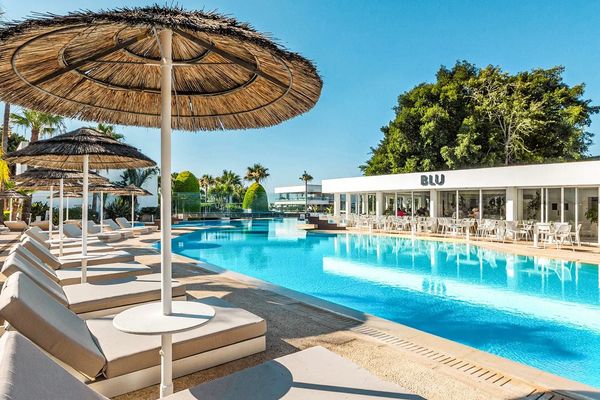 So White Club Resort