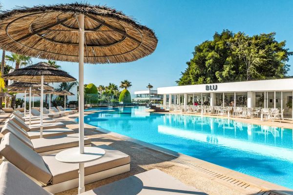 So White Club Resort