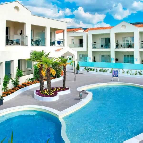 Socrates Plaza — Prinos, Grecja