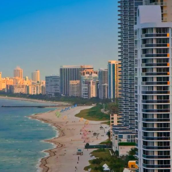 Sole Miami A Noble House Resort (ex Sole on the Ocean) — Sunny Isles Beach, Stany Zjednoczone Ameryki