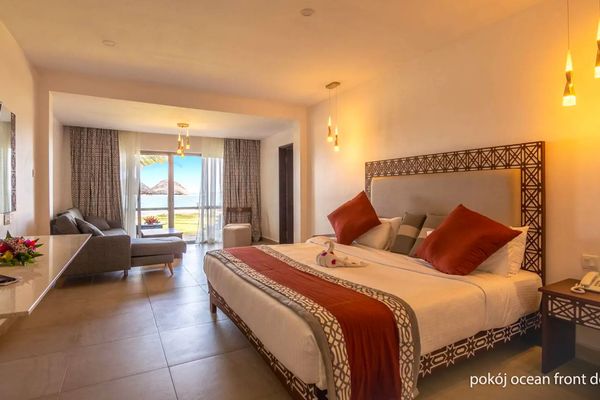 Southern Palms Beach Resort