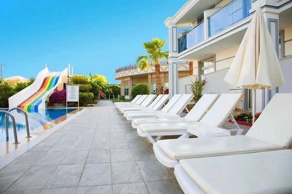 Sun Club Side