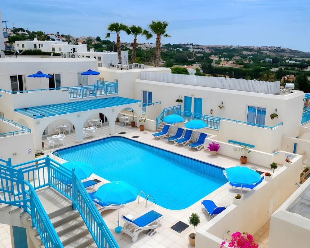 Sunny Hill Apartments