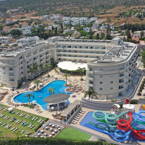 Sunrise Oasis Hotel & Waterpark — Protaras, Cypr