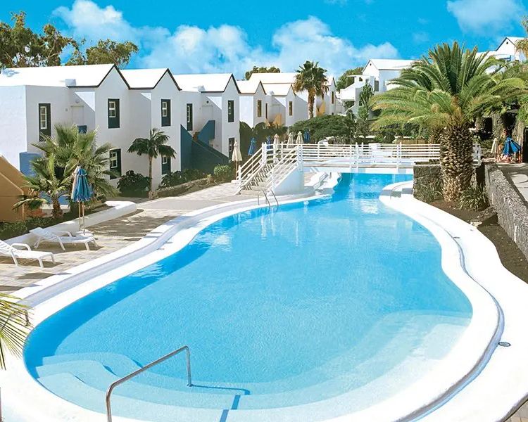 THe Apartamentos Morromar