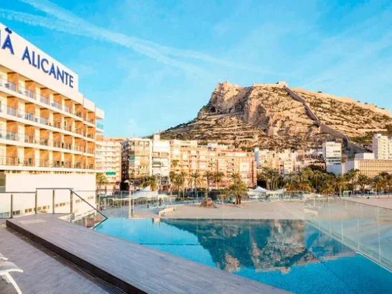 The Level at Melia Alicante