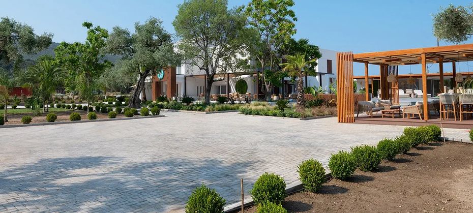 The Mini Resort