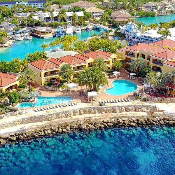 The Royal Sea Aquarium Resort — Marie Pampoen, Curacao