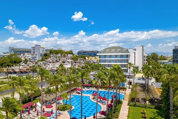 Trendy Palm Beach (Side)