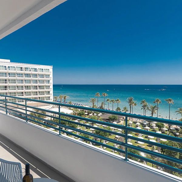 Tsokkos Iliada Beach — Protaras, Cypr