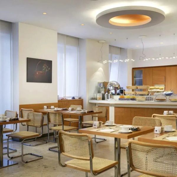 Una Hotels Mediterraneo Milano — Mediolan, Włochy