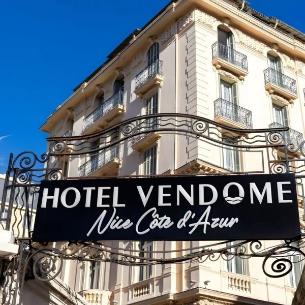 Vendome — Nicea, Francja