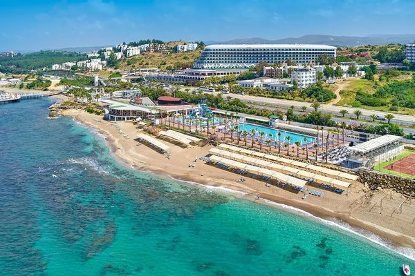 Vikingen Infinity Resort & Spa