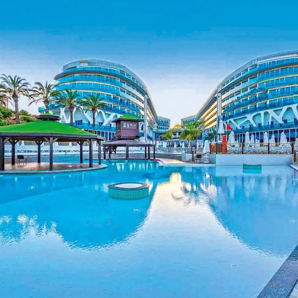 Vikingen Infinity Resort & Spa