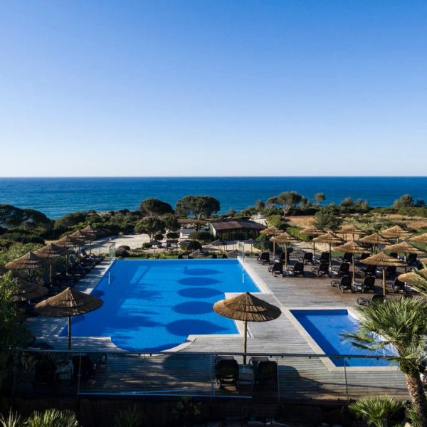 Vila Alba Resort (ex. Suites Alba Resort & Spa) — Carvoeiro, Portugalia