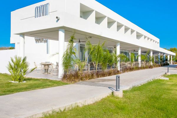 White Dreams Resort