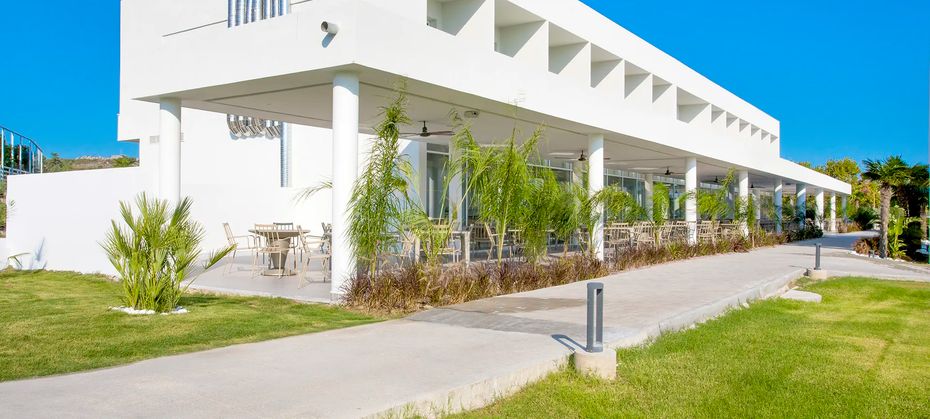 White Dreams Resort