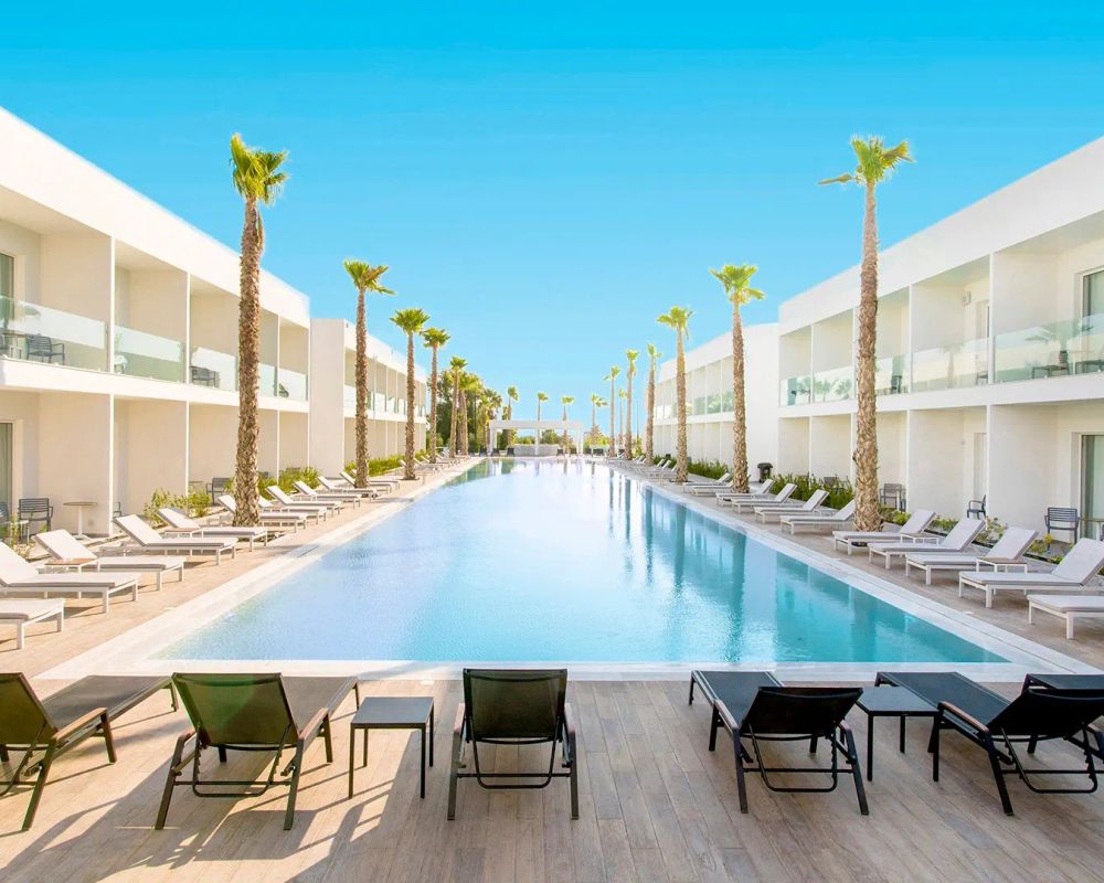White Dreams Resort