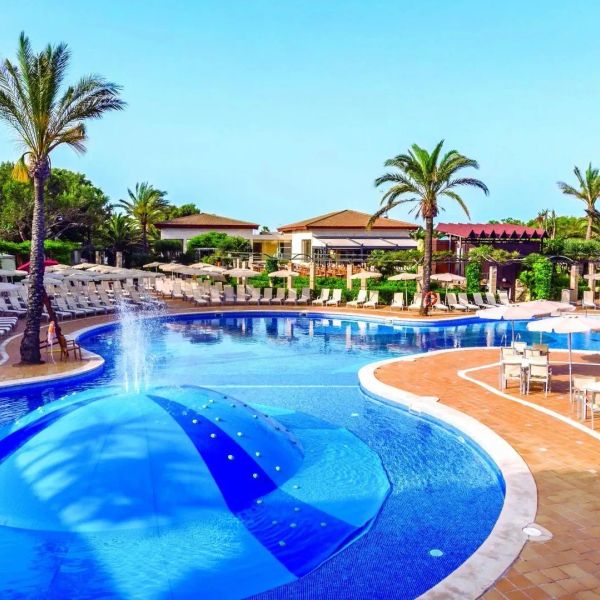 Zafiro Menorca — Cala'n Bosch, Hiszpania