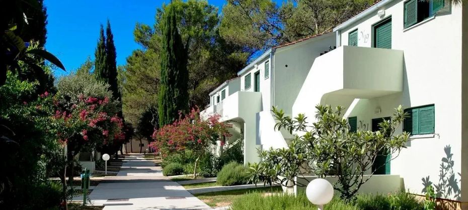 Zaton Holiday Resort Apartments