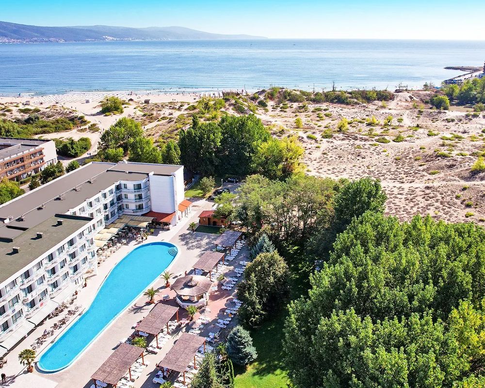 Zefir Beach