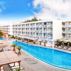 Zefir Beach